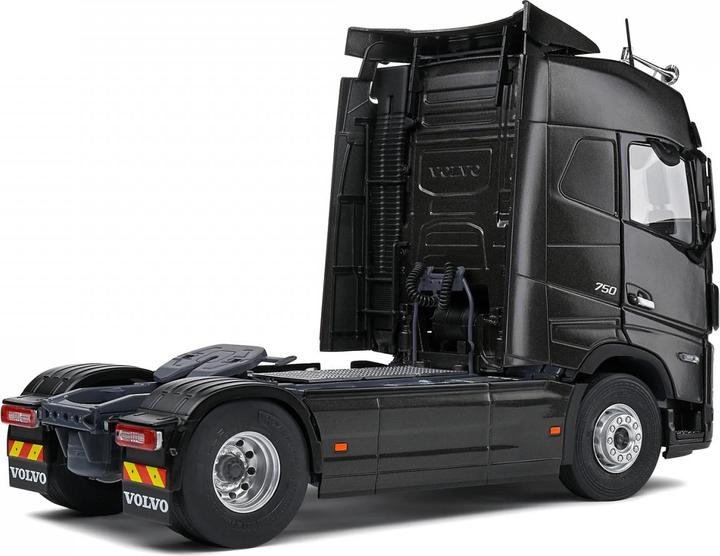 Actual product image Solido 1:24 Volvo Globetr.black