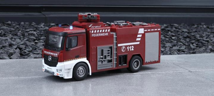 Immagine prodotto Amewi Mercedes Benz Fire Truck elettrico spazzolato camion 2WD 1:18 RTR (RTR pronto all'uso)