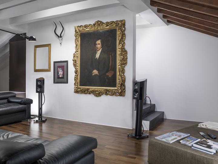 Actual product image Sonus faber Venere 1.5 piano black (1 pair)