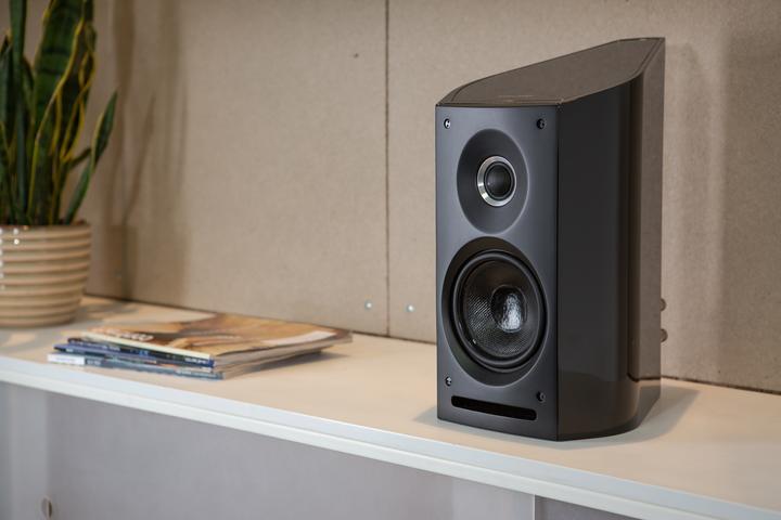 Actual product image Sonus faber Venere 1.5 piano black (1 pair)