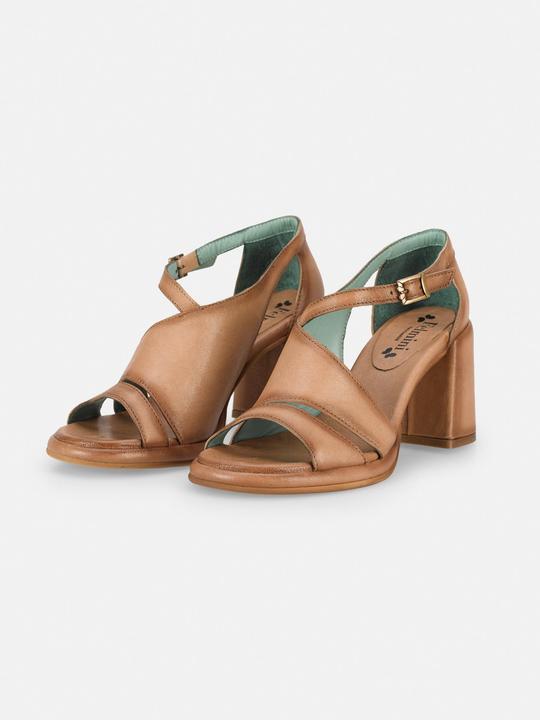 Immagine prodotto Felmini Stefanny D796, un sandalo con tacco in cui ogni dettaglio emana eleganza. Il tacco è lussuoso (40)