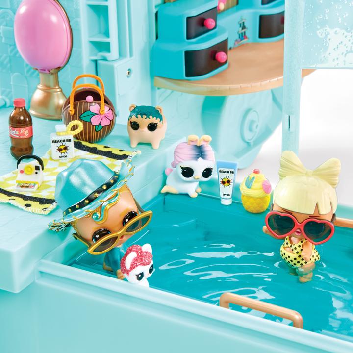 Actual product image MGA Glam N' Go Camper