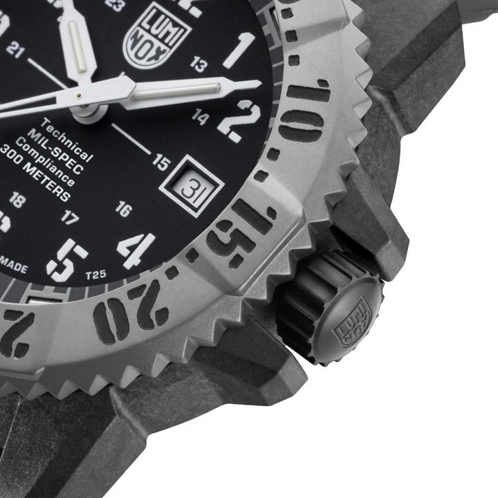 Image du produit Luminox XL.3351.1.SET Military (Chronomètre, 46 mm)