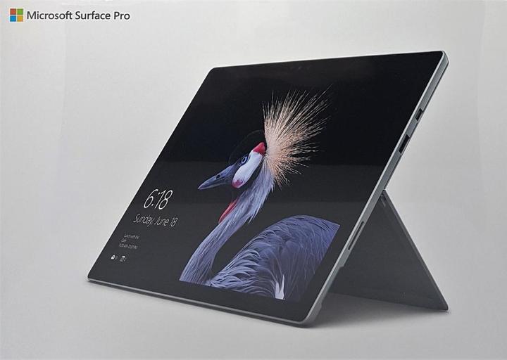 Produktbild Microsoft Surface Pro (12.30", Intel Core M3-7Y30, 4 GB, 128 GB)