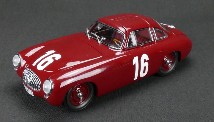 Actual product image CMC Mercedes-Benz 300 SL Great Price of Bern, 1952 #16 red Limited Edition 1,500 pcs.