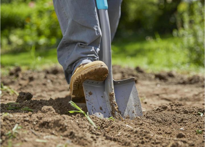Actual product image Gardena Ergo Line pointed spade