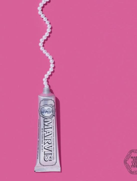 Immagine prodotto Marvis Pasta per sbiancare i denti alla menta (85 ml)