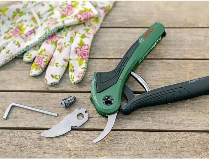 Actual product image Bosch Home & Garden EasyPrune