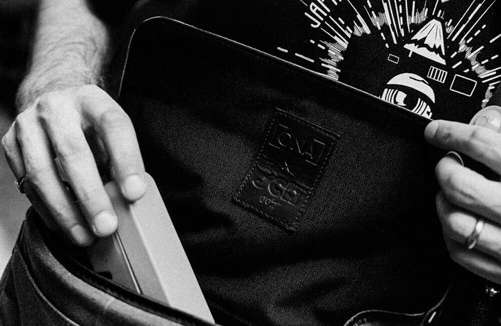 Produktbild ONA X Japan Camera Hunter Bowery (Kamera Schultertasche)