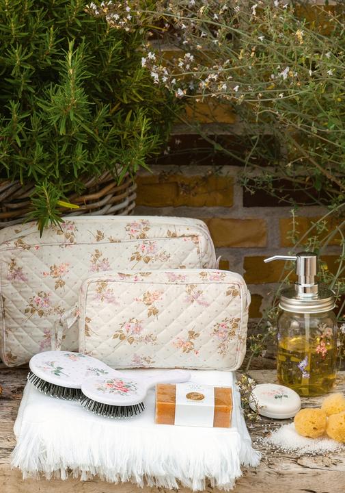 Actual product image Greengate Hannah beauty travel bag white