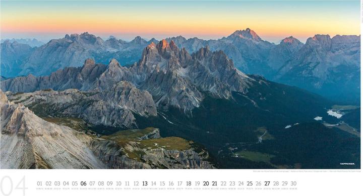 Produktbild Luftbildkalender Dolomiten 2025 (Französisch, Deutsch, Englisch, Italienisch)