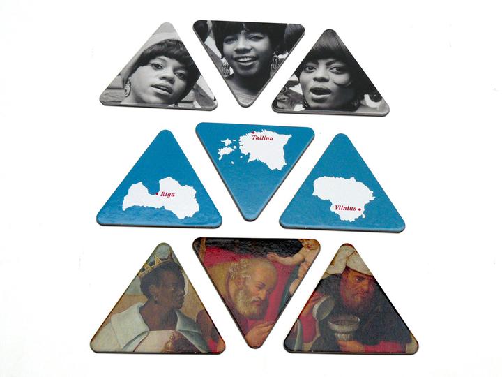 Actual product image THREE. The Triple Memo (German)