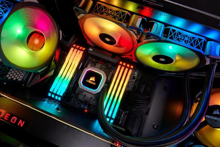 Produktbild Corsair H100i RGB Platinum