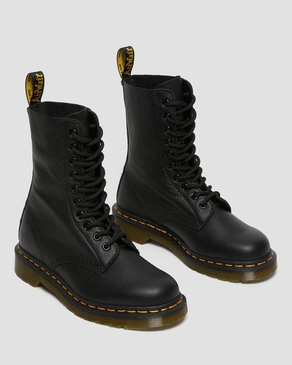 Actual product image Dr. Martens 1490 Virginia (36)