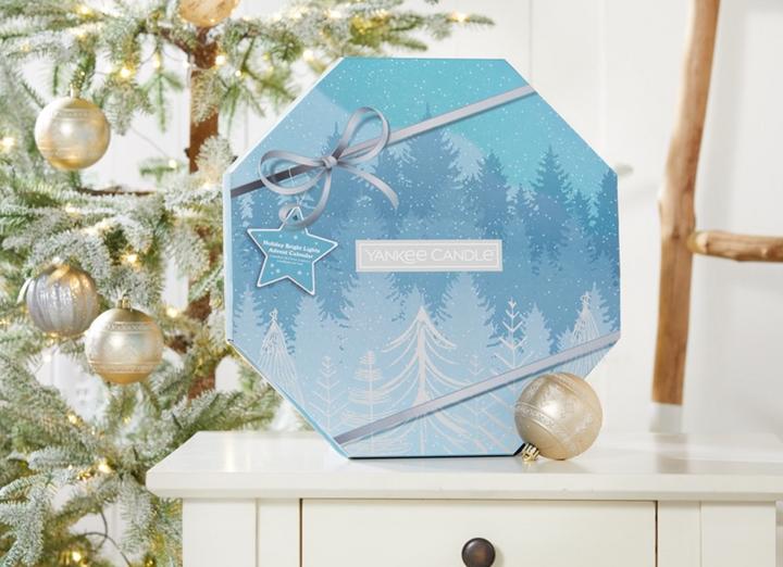 Produktbild Yankee Candle Set 24 Teelichtern und 1 Teelichthalter