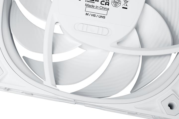 Actual product image be quiet! SILENT WINGS PRO 4 White 120mm PWM (120 mm, 1 x)