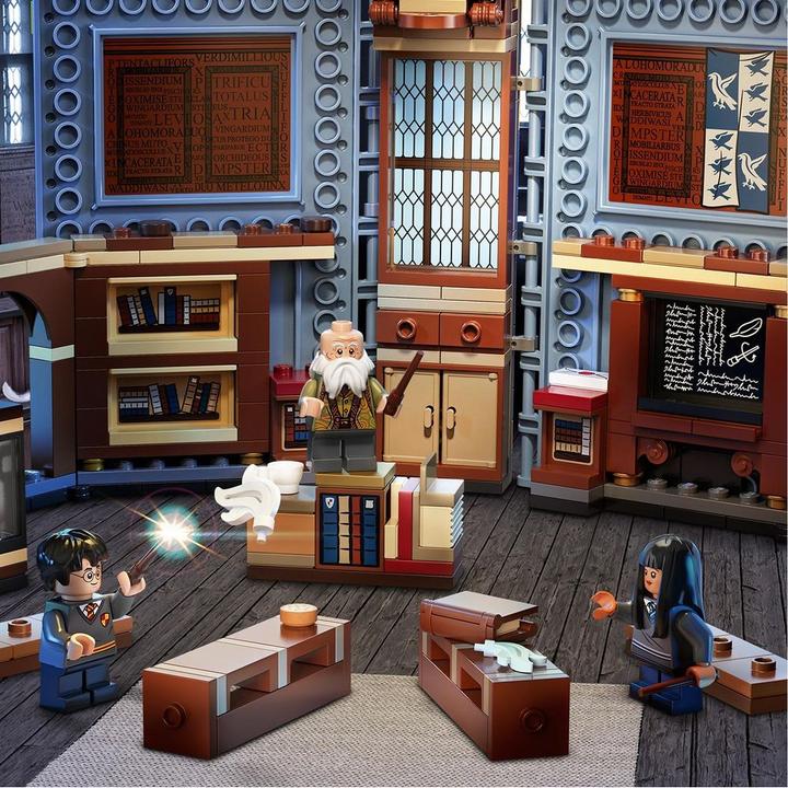 Actual product image LEGO Hogwarts Moment: Magic Lesson (76385, LEGO Harry Potter)