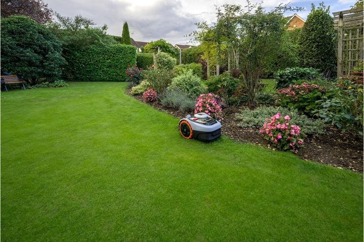Produktbild Segway-Navimow i105E (500 m², Ohne Begrenzungskabel)