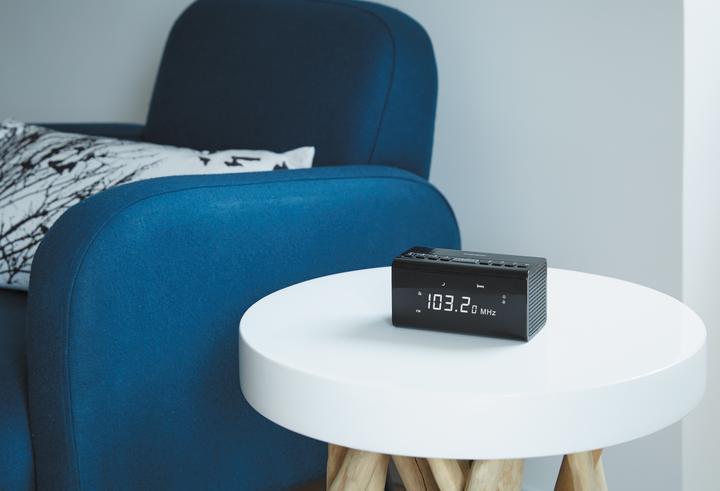 Actual product image Thomson CR50 - Clock - FM - Black - AAA - AC - Battery/Accumulator - 130 mm