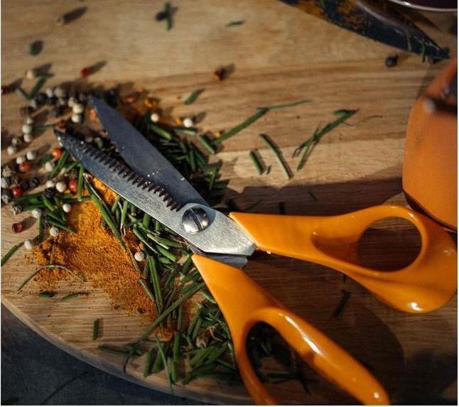 Actual product image Fiskars Kitchen scissors, 18cm (18 cm)