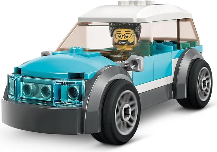 Image du produit LEGO Maison familiale avec voiture électrique (60398, LEGO City)