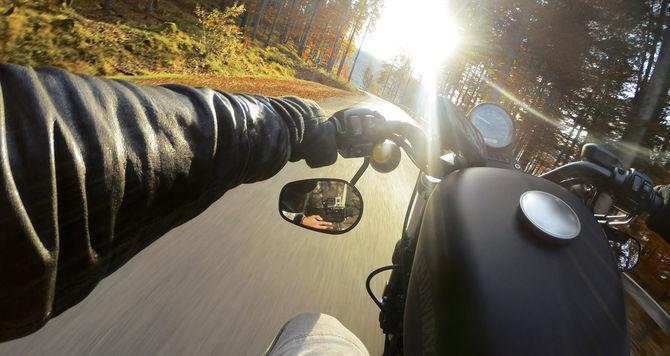Produktbild GoPro Hero 4 Silver Edition (15p, WLAN, Bluetooth)
