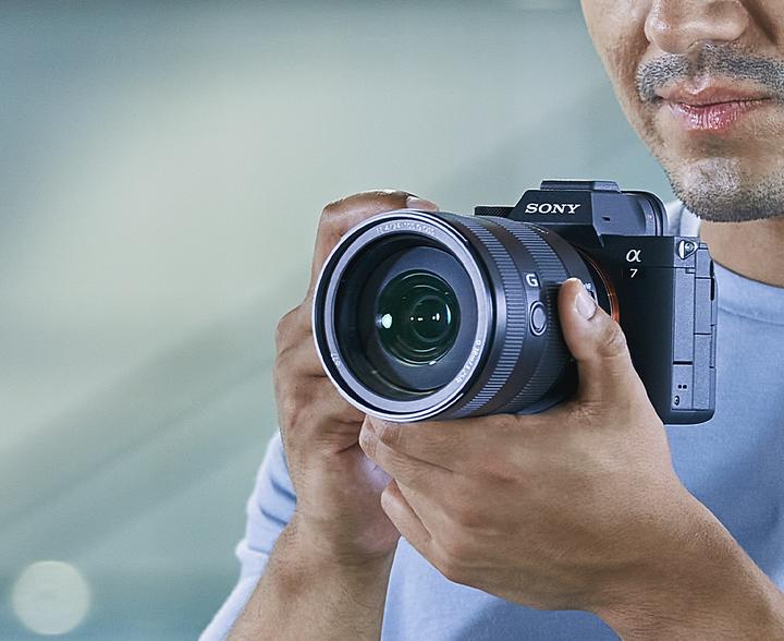 Produktbild Sony Alpha 7 IV (28 - 70 mm, 33 Mpx, Vollformat)