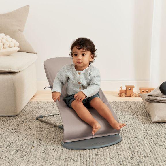 Immagine prodotto BabyBjörn Dondolo morbido, trapunta classica intrecciata, grigio sabbia