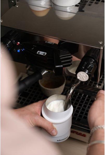 Produktbild Subminimal FlowTip Jug Handless White Milchkännchen (45 cl)