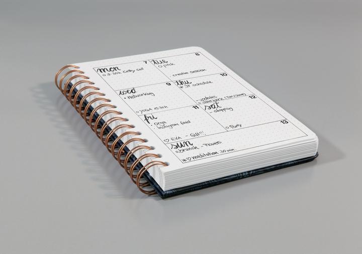 Produktbild Sigel Spiral-Notizbuch Jolie®, Hardcover, matt, Brush Marks, Dot-Lineatur (punktkariert), Einsteckfach, al (A5, Gepunktet, Harter Einband)