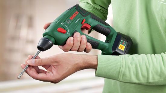 Produktbild Bosch Home & Garden Uneo Maxx, ohne Akku (Akkubetrieb)