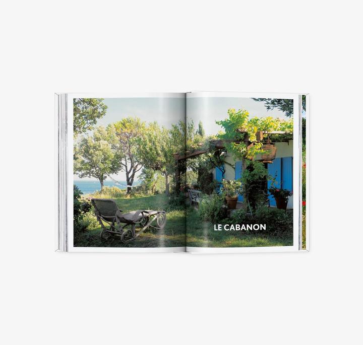 Actual product image Living in Provence. 40th Ed (English, French, German, Barbara & René Stoeltie, Bags, Angelika Bags, 2023)