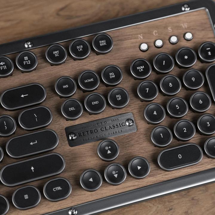 Actual product image Azio Retro Classic (CH, Cable, Wireless)