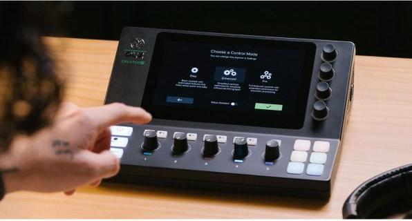 Produktbild Mackie DLZ Creator XS (Studio- und Livemixer)