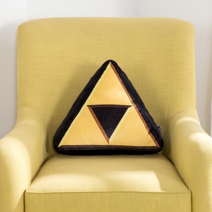 Actual product image Tomy The Legend of Zelda Mocchi-Mocchi plush figure Triforce 37 cm (44 cm)