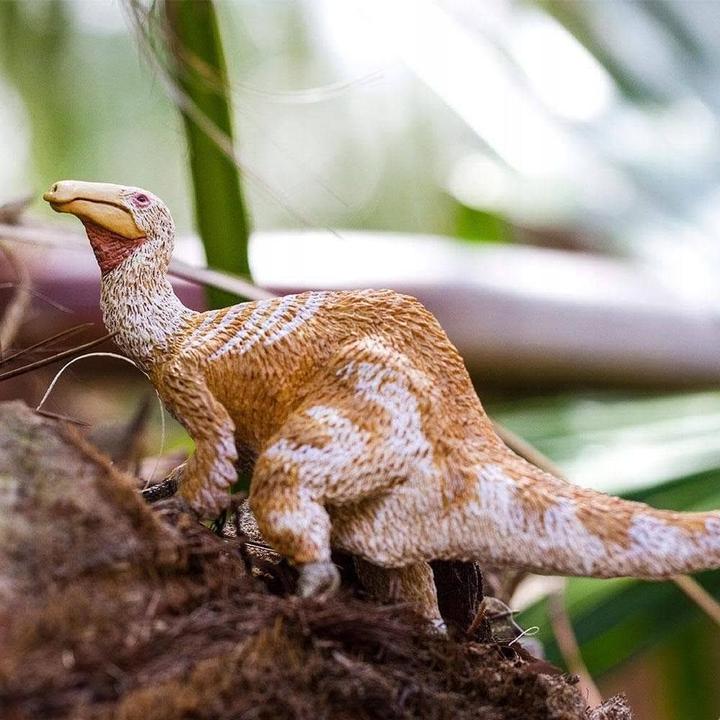 Actual product image Safari Deinocheirus