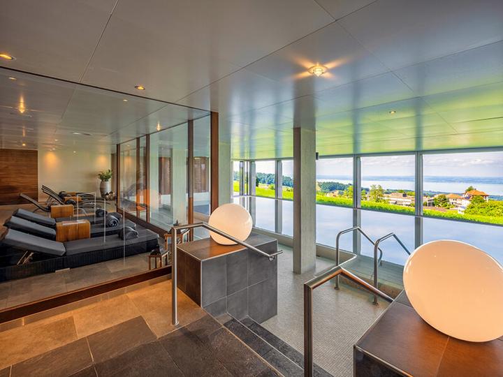 Produktbild Smartbox Urlaub mit Seeblick: Aufenthalt mit Spa und Dinner am Bodensee für 2 (2 Pers.)