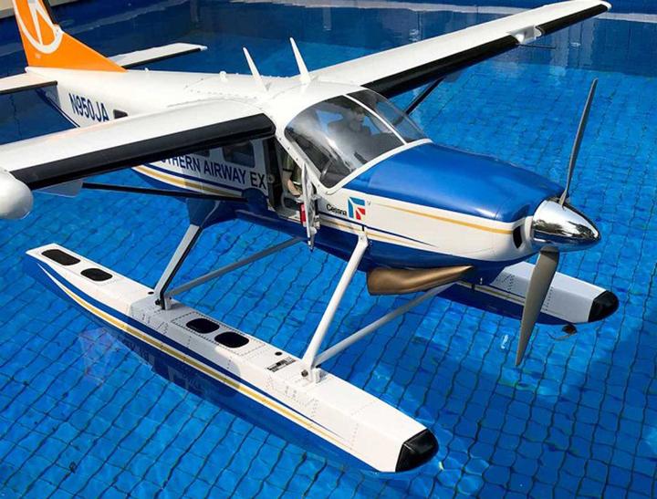 Produktbild Pichler Schwimmer Cessna 208 Caravan