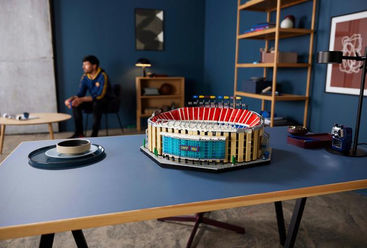 Produktbild LEGO ICONS CAMP NOU - FC BARCELONA 10284 (10284, LEGO Creator Expert, LEGO Seltene Sets)
