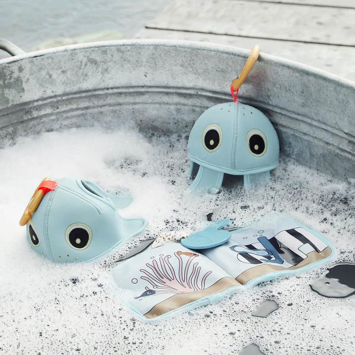 Actual product image Done by Deer Bath time activi toy Wally Blue