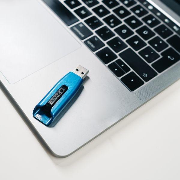 Image du produit Verbatim V3 MAX - Clé USB 3.0 (64 Go, USB-A)