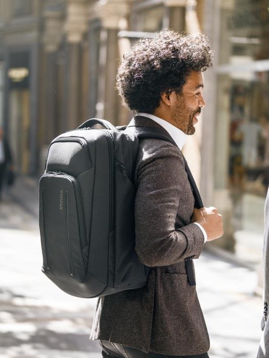 Actual product image Thule Crossover 2 (30 l)