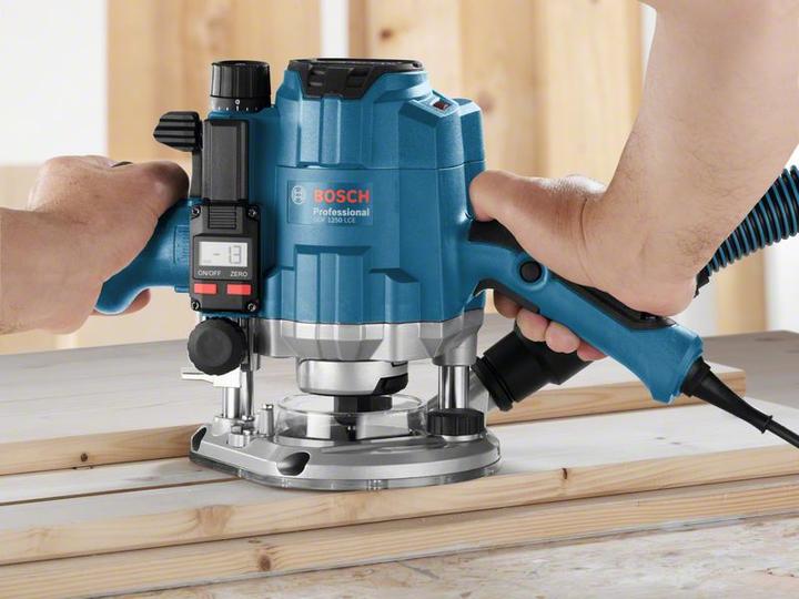 Produktbild Bosch Professional Gof 1250 Lce