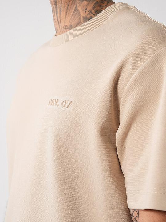 Actual product image NN. 07 T-shirt (L)