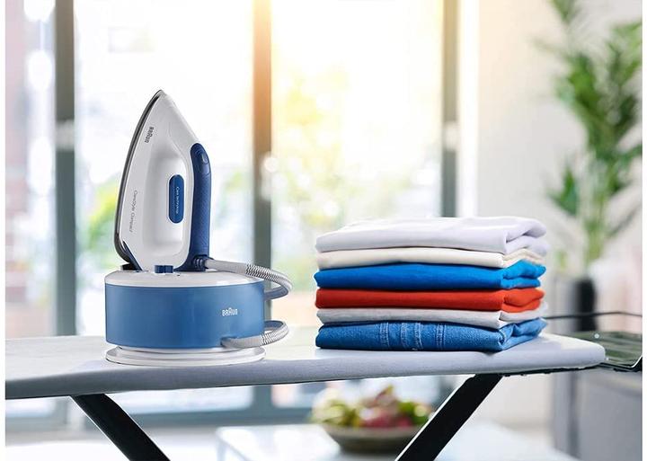 Actual product image Braun Compact IS 2143, Blue, Single (2400 W, 420 g/min)