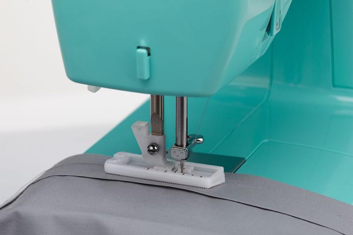 Actual product image Singer Simple 3223G