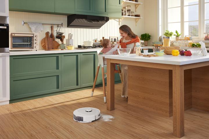 Image du produit Roborock Q8 Max (Robot d'aspiration et de nettoyage)