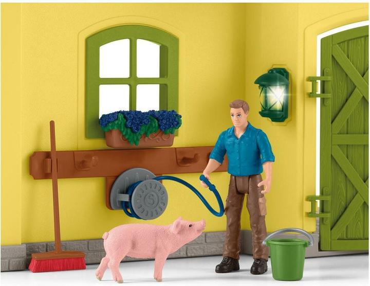 Immagine prodotto Schleich Grande stalla con animali e accessori