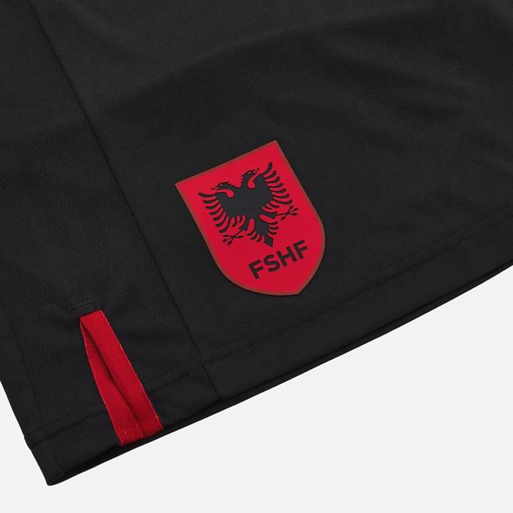 Image du produit Macron Albanie - Short pour l'Euro 2012 (134, 140)