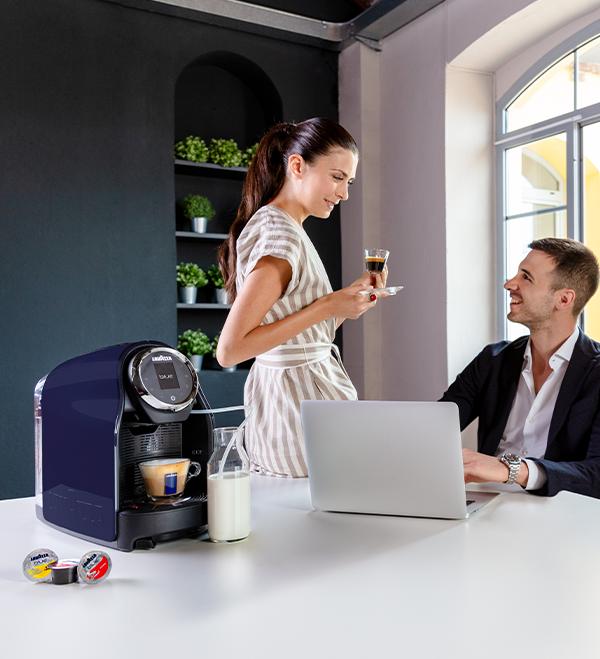 Produktbild Lavazza Kapselmaschine Classy & Milk (Lavazza Blue)